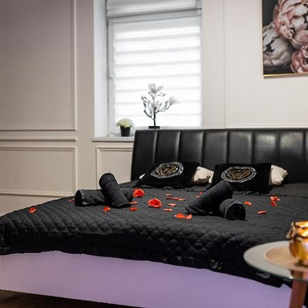 Zamoyskiego Jacuzzi Apartment Cracovia Esterno foto