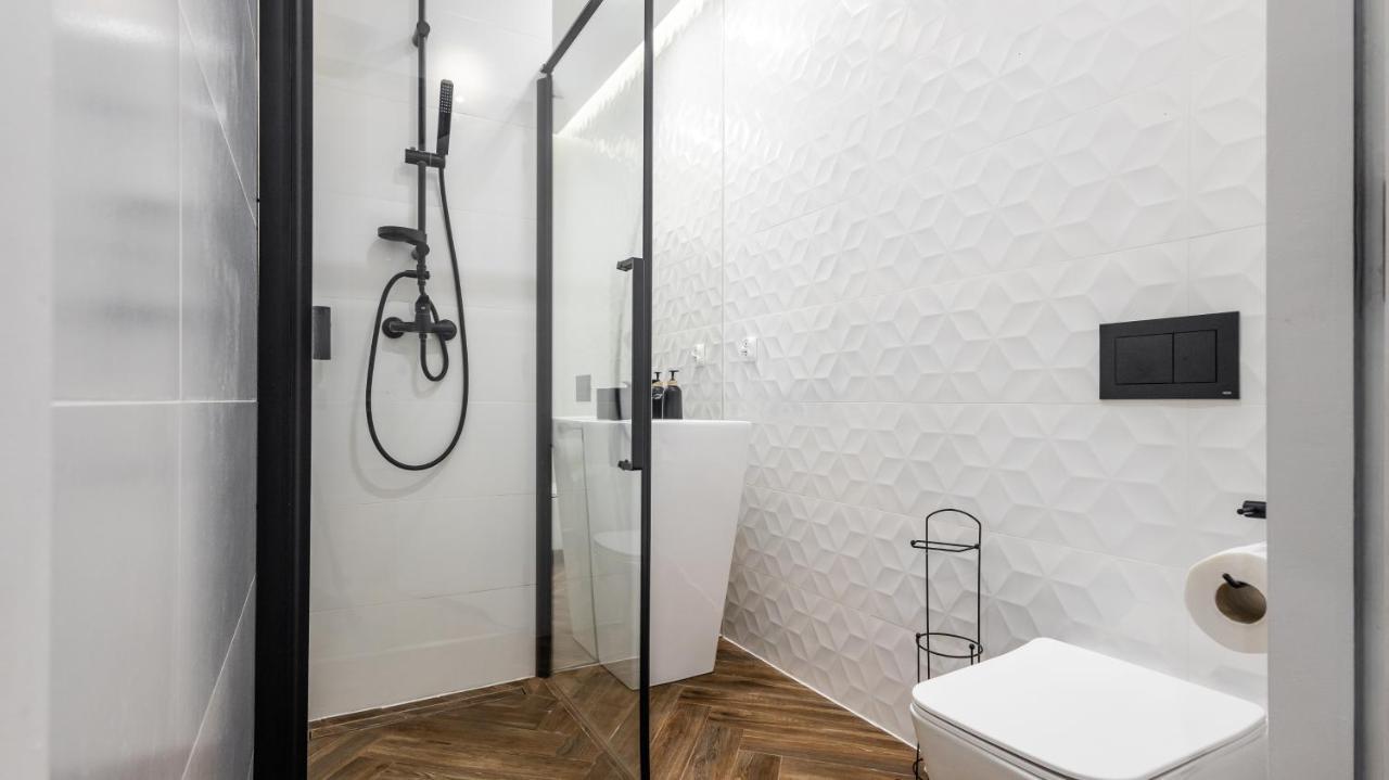 Zamoyskiego Jacuzzi Apartment Cracovia Esterno foto