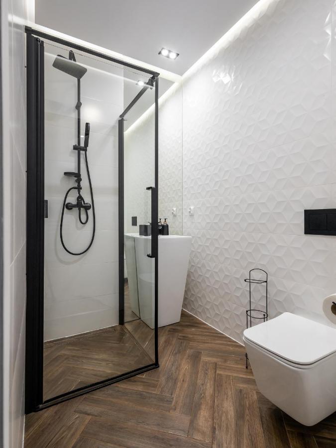 Zamoyskiego Jacuzzi Apartment Cracovia Esterno foto